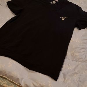 Genuine prada t-shirt 100% cotton